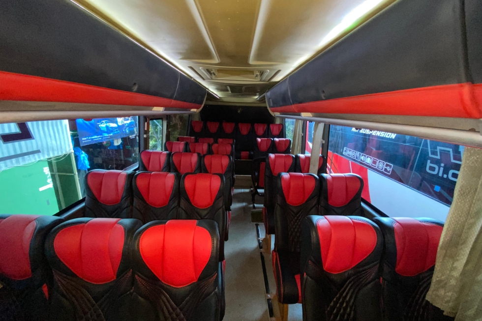 Big Bus Pariwisata 3+ 59 Seats - Sewa Bus Pariwisata Beetrans