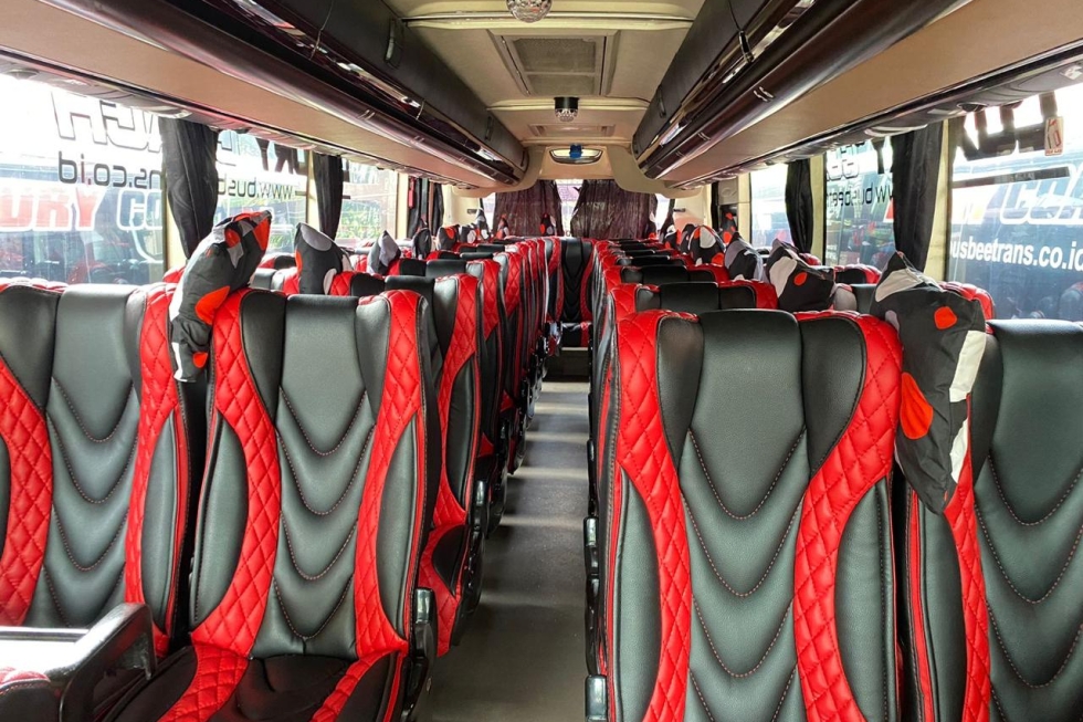 Medium Bus Pariwisata Luxury 33 Seats - Sewa Bus Pariwisata Beetrans