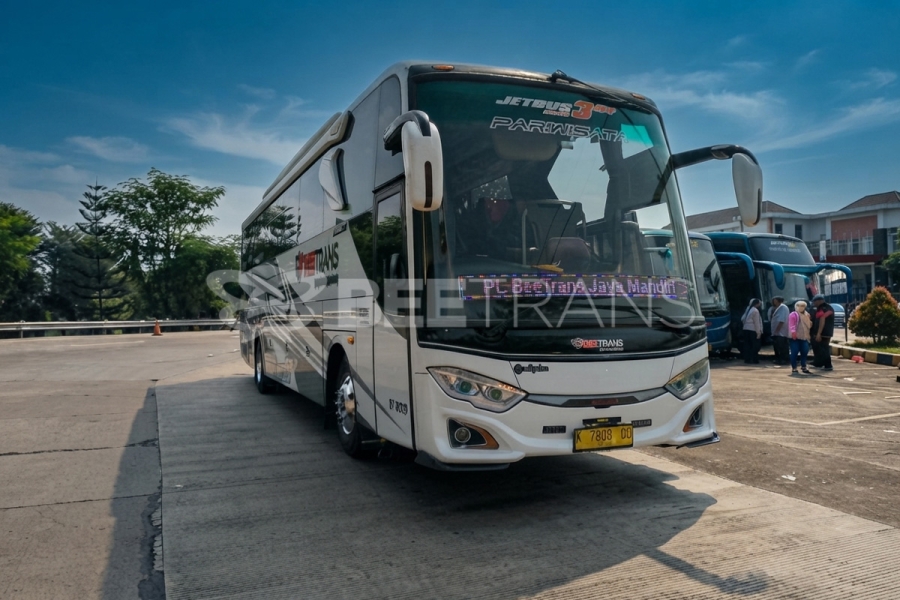 Menjelajahi Keindahan Kota Kembang: Perjalanan Wisata Nyaman dari Jakarta ke Bandung