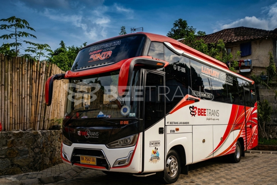 Segarnya Udara Pegunungan Menanti! Siap Liburan Seru ke Cisarua Puncak dengan Medium Bus BeeTrans